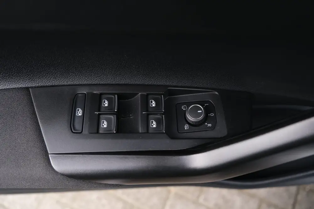 Volkswagen Taigo 1.0 TSI Style 110PK DSG IQ Matrix Led PDC N uit 2022, foto 13