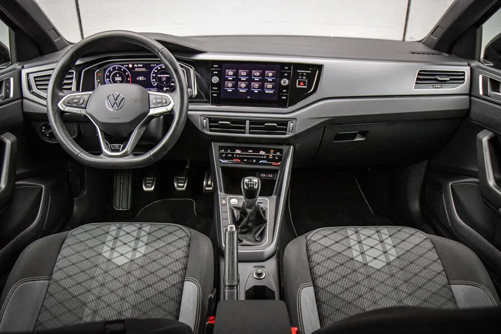 Volkswagen Taigo 1.0 TSI 110pk R-Line Business | Stoelverwar uit 2024, foto 5