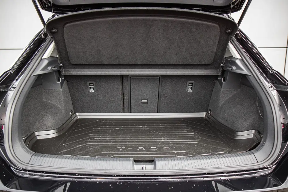Volkswagen T-Roc 1.0 TSI 110pk Life | Trekhaak Afneembare | uit 2022, foto 15
