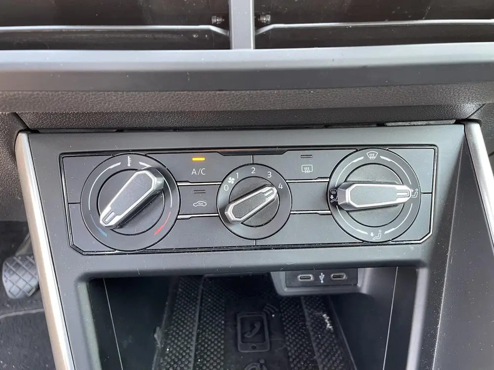 Volkswagen Taigo 1.0 TSI Life | Adaptieve cruise control | A uit 2022, foto 11
