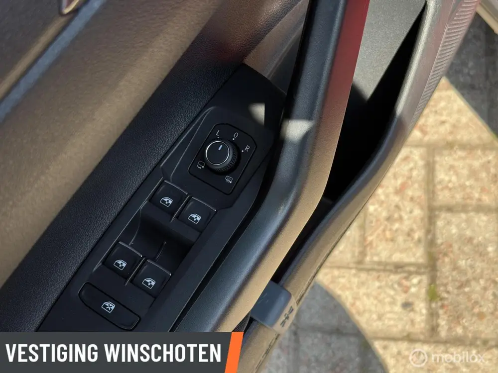 Volkswagen Taigo 1.0 TSI Style | PDC V+A | ACC | Clima | LM uit 2023, foto 8