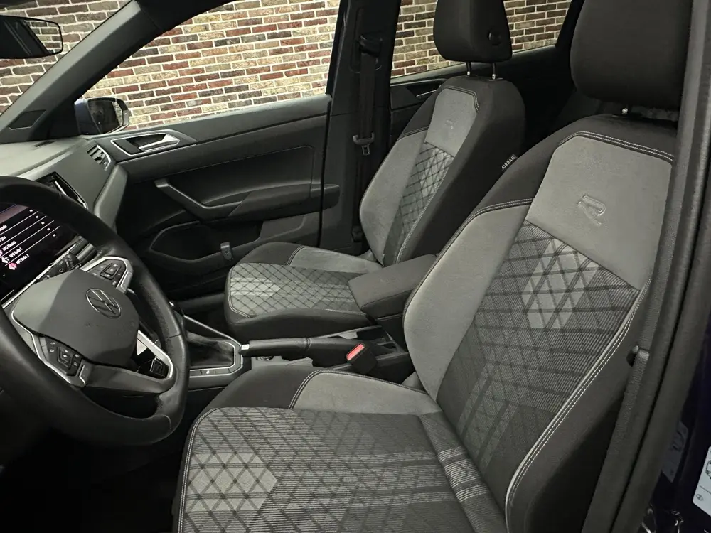 Volkswagen Polo 1.0 TSI R-Line Business IQ VIRTUAL PANORAMA uit 2021, foto 11