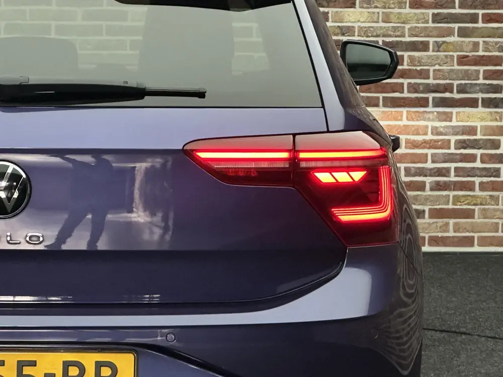 Volkswagen Polo 1.0 TSI R-Line Business IQ VIRTUAL PANORAMA uit 2021, foto 16