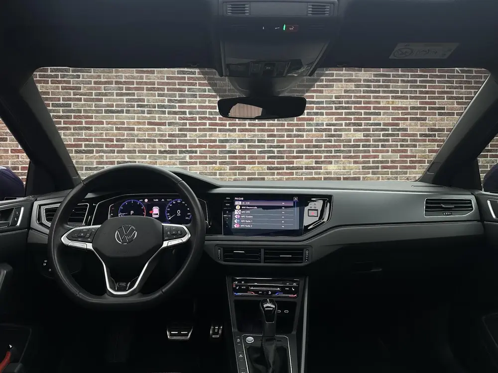 Volkswagen Polo 1.0 TSI R-Line Business IQ VIRTUAL PANORAMA uit 2021, foto 19