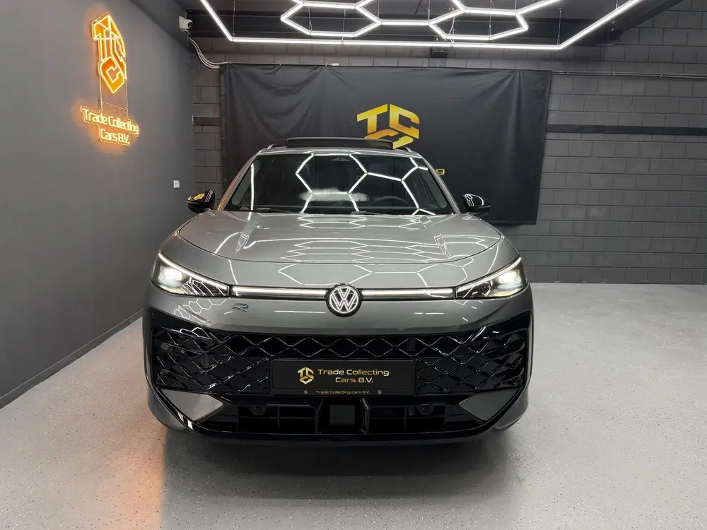Volkswagen T-Roc 1.5 eTsi R-Line First Edition Pano-IQ-KEYLE uit 2026, foto 2
