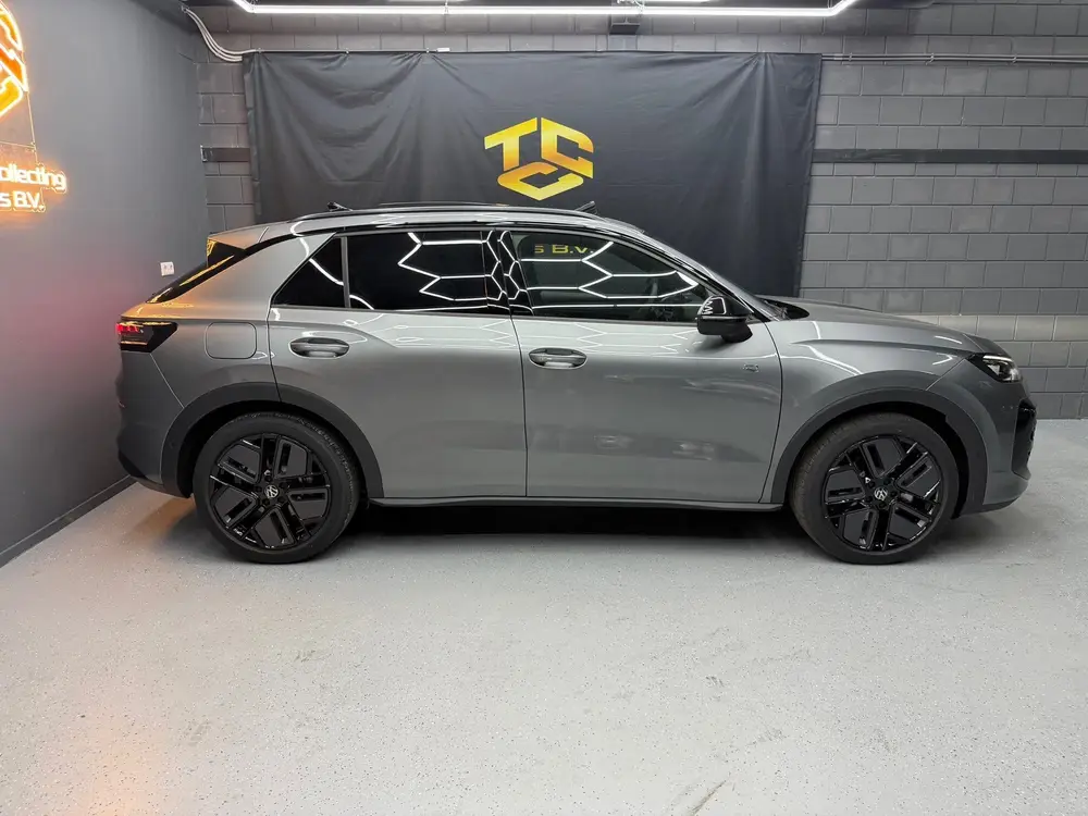 Volkswagen T-Roc 1.5 eTsi R-Line First Edition Pano-IQ-KEYLE uit 2026, foto 6