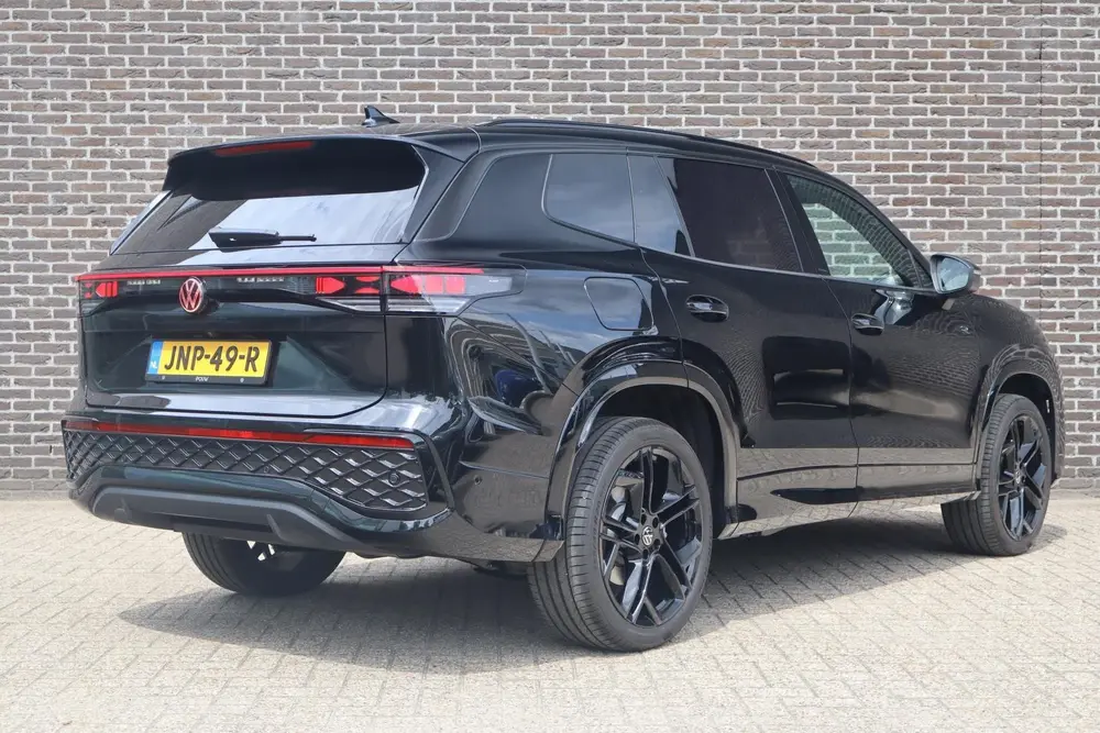 Volkswagen Tayron 1.5 eHybrid 204pk R-Line Edition | Panoram uit 2025, foto 2