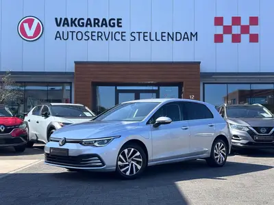 Volkswagen Golf 1.4 eHybrid Style|Memory|Matrix|IQ Light|Mas uit 2022