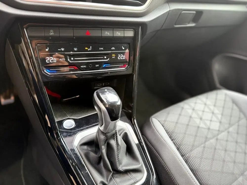 Volkswagen T-Roc 1.5 TSI R-Line 2023 Automaat| Cockpit|Stoel uit 2023, foto 10