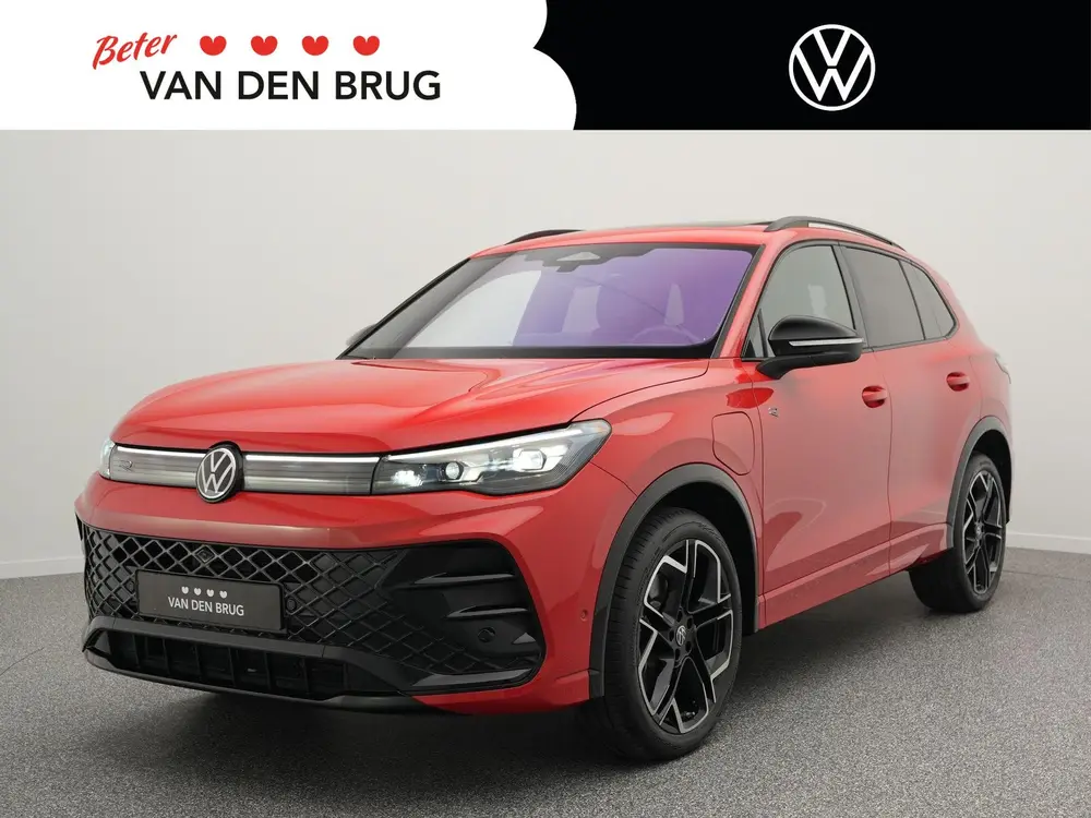 Volkswagen Tiguan R-Line 1.5 eHybrid 272 PK | LED Matrix IQ uit 2025