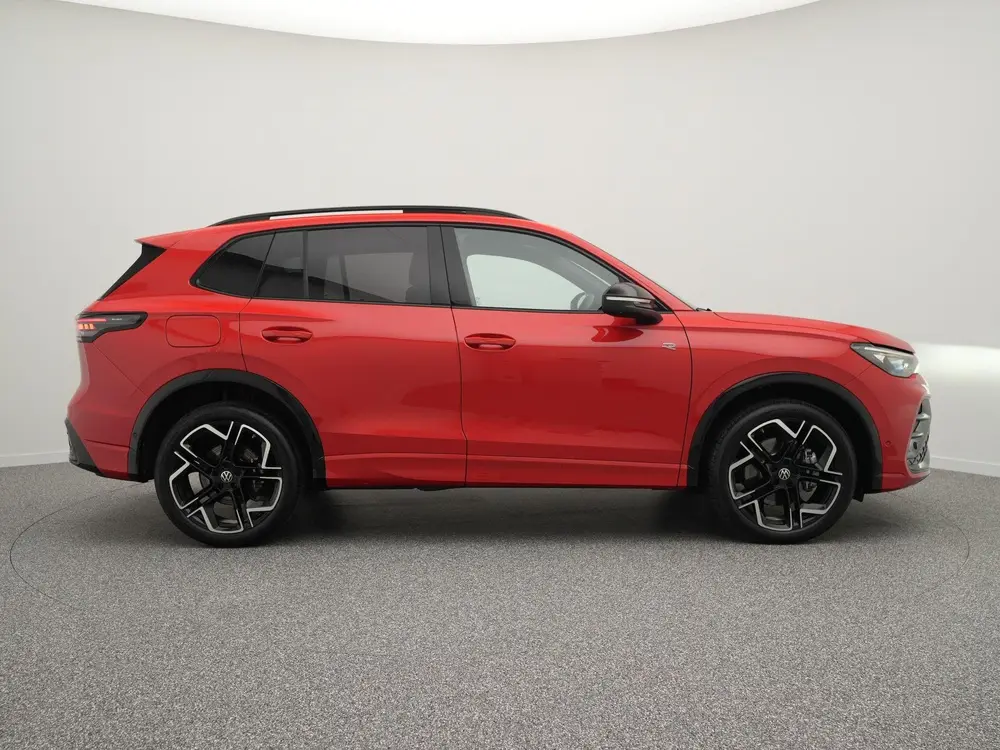 Volkswagen Tiguan R-Line 1.5 eHybrid 272 PK | LED Matrix IQ uit 2025, foto 13