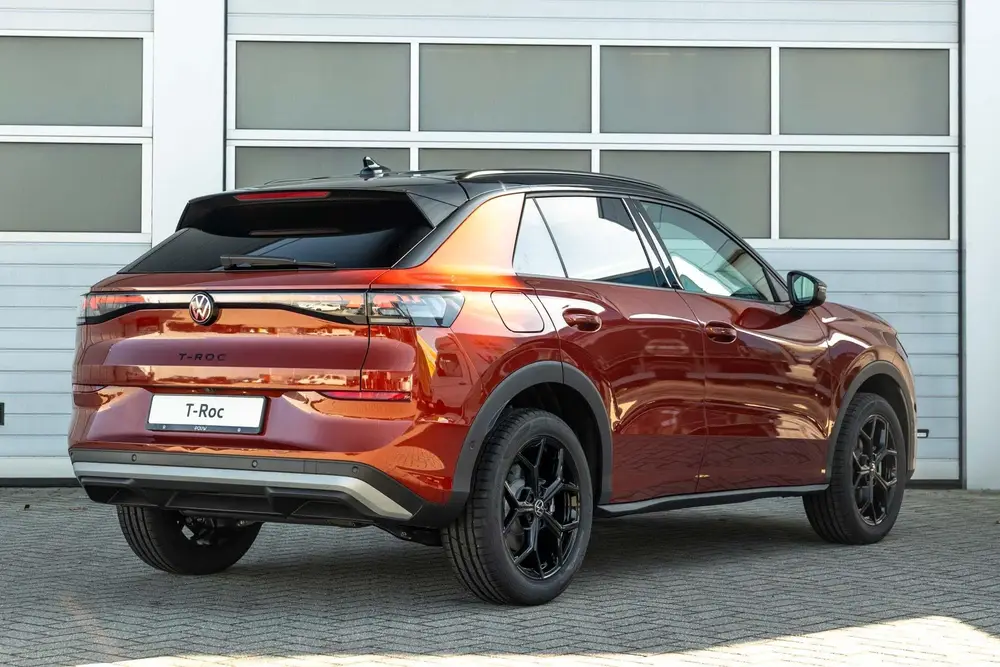 Volkswagen T-Roc 1.5 eTSI 115pk DSG Style First Edition | Bl uit 2026, foto 2