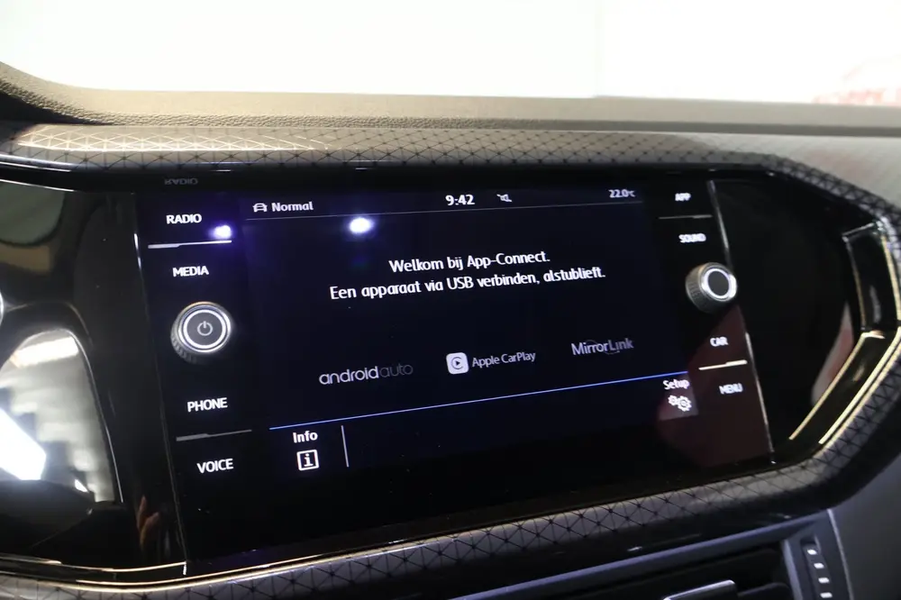 Volkswagen T-Cross 1.0 TSI Style NL auto, ACC, Trekhaak, App uit 2020, foto 18