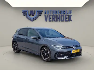 Volkswagen Golf 1.5 eTSI R-Line 360 Camera - NL Auto - Stu uit 2025