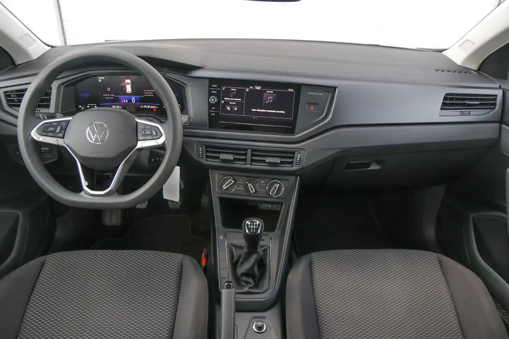 Volkswagen Polo 1.0 MPI 80pk Polo | App Connect | Parkeersen uit 2024, foto 5