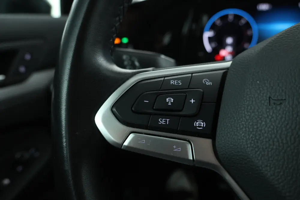 Volkswagen Golf 2.0 TDI Life Business Automaat, Navigatie uit 2021, foto 15