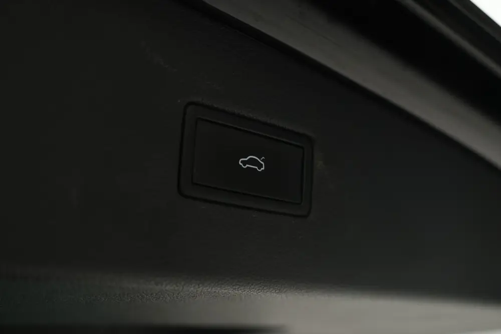 Volkswagen Tiguan 1.5 TSI Elegance Automaat, Volleder, Digit uit 2021, foto 11