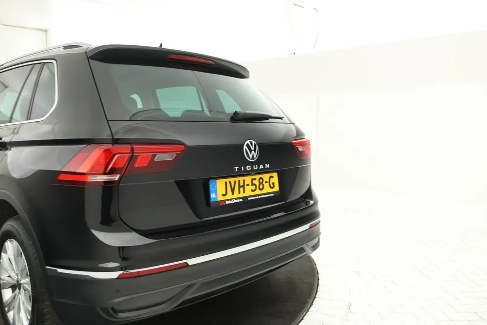 Volkswagen Tiguan 1.5 TSI Elegance Automaat, Volleder, Digit uit 2021, foto 9