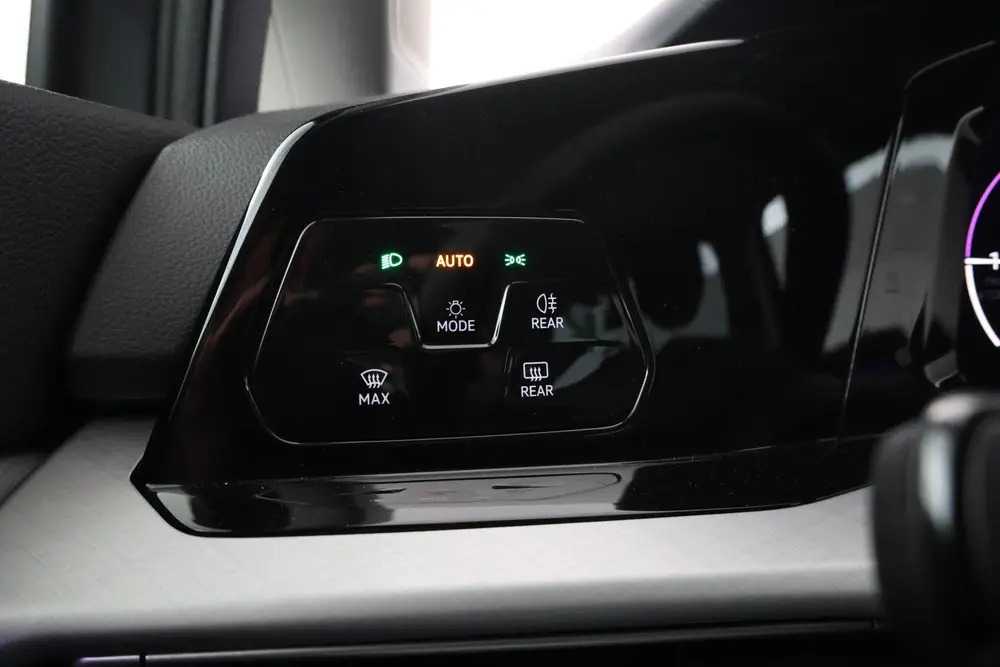 Volkswagen Golf 1.5 TSI Life Stoel/stuurverwarming, Adaptiev uit 2021, foto 14