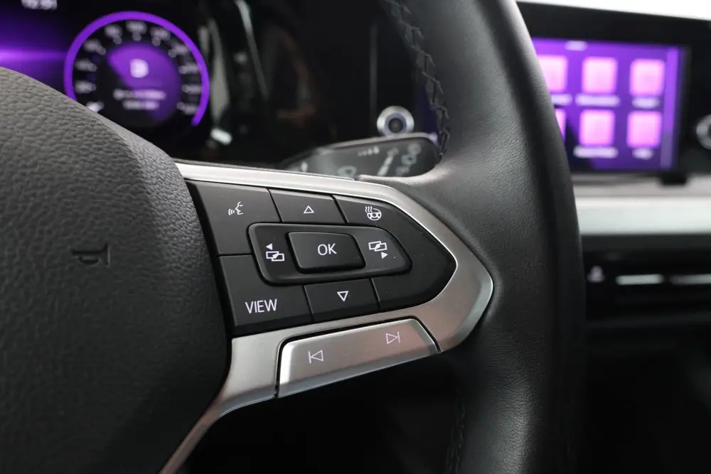 Volkswagen Golf 1.5 TSI Life Stoel/stuurverwarming, Adaptiev uit 2021, foto 16