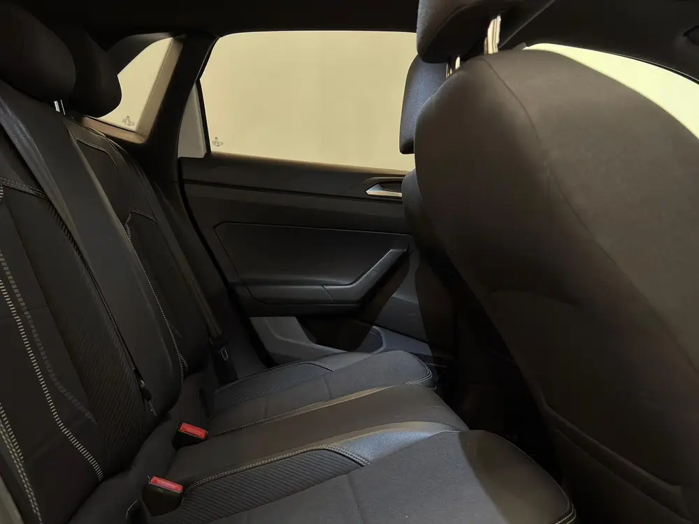 Volkswagen Polo 1.6 TDI / R-Line / Pano / CarPlay / Stoelver uit 2019, foto 8