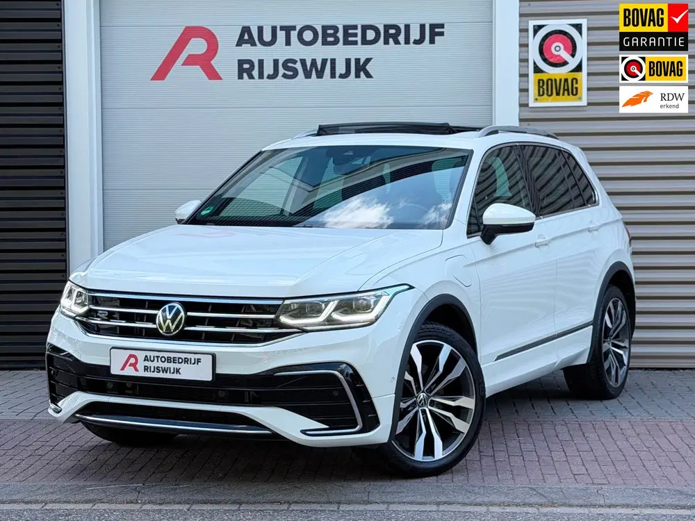 Volkswagen Tiguan 1.4 TSI eHybrid R-Line Pano/Keyless/Camera uit 2023