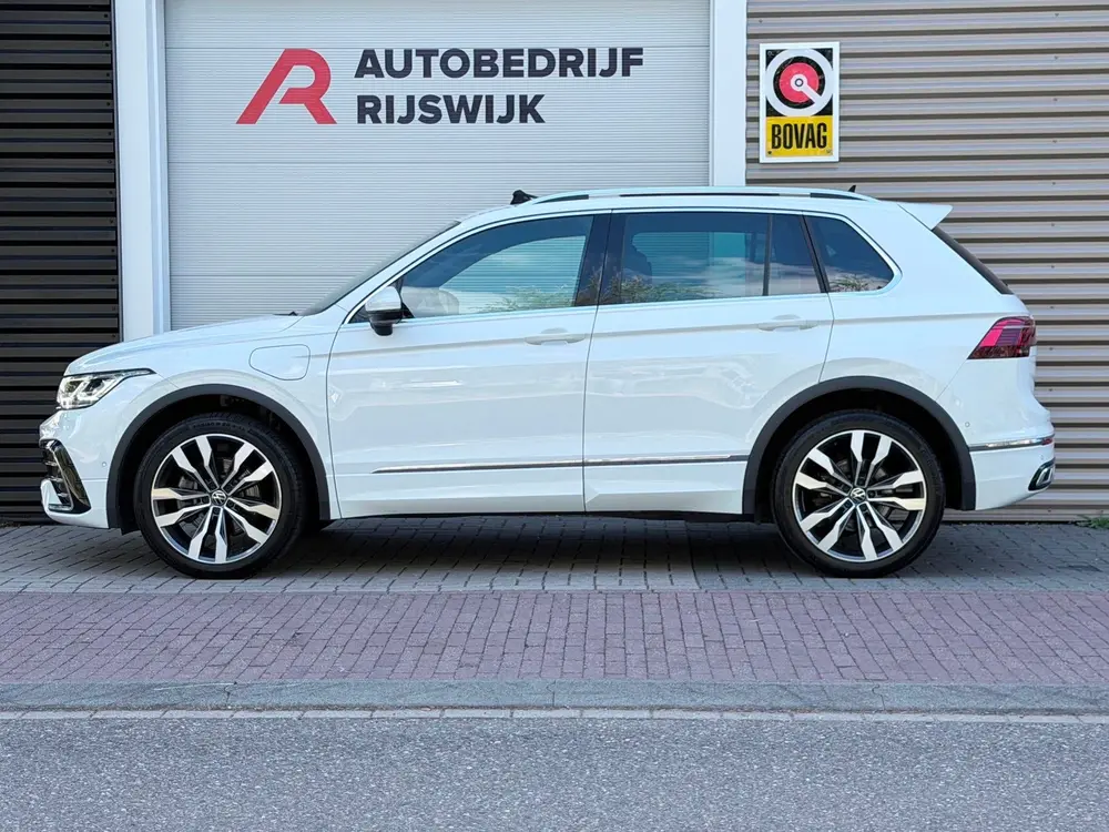 Volkswagen Tiguan 1.4 TSI eHybrid R-Line Pano/Keyless/Camera uit 2023, foto 2