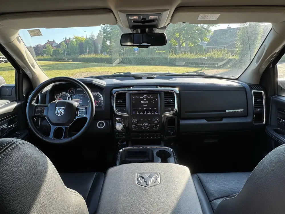 Dodge Ram 1500 Ram 1500 / 5.7 HEMI V8 / 4X4 / LUCHTVERING (bj 2019) uit 2019, foto 11