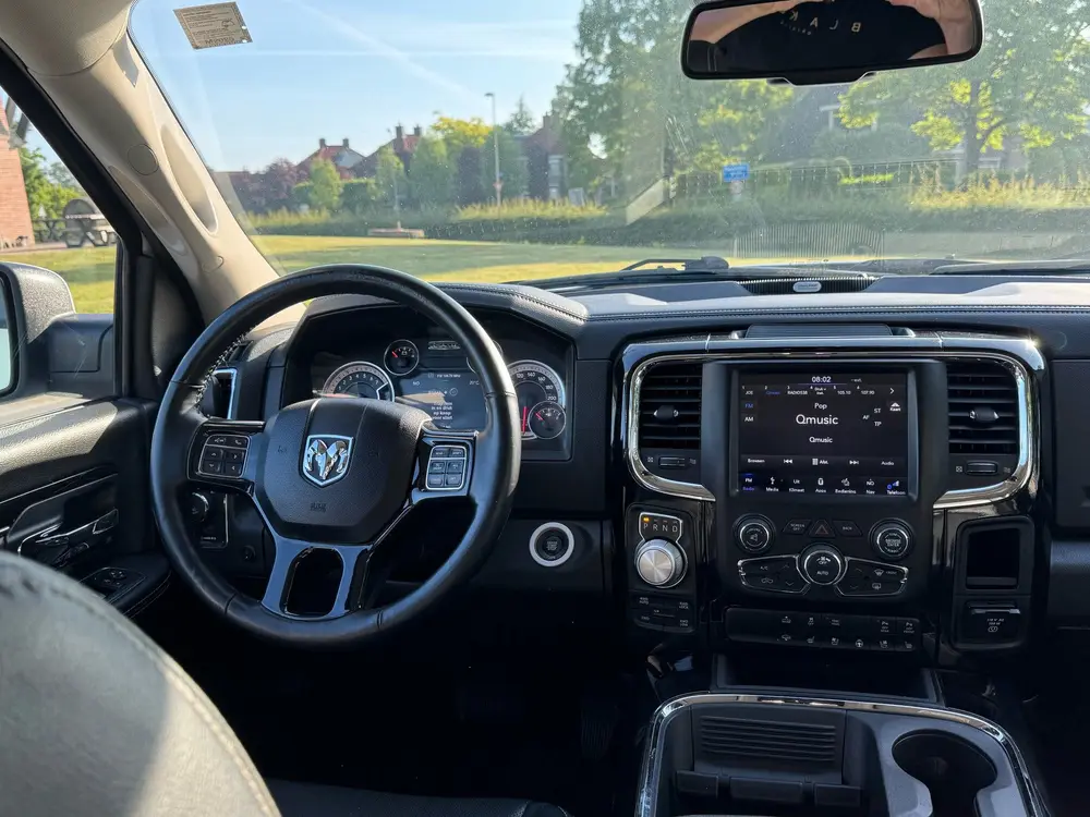 Dodge Ram 1500 Ram 1500 / 5.7 HEMI V8 / 4X4 / LUCHTVERING (bj 2019) uit 2019, foto 12
