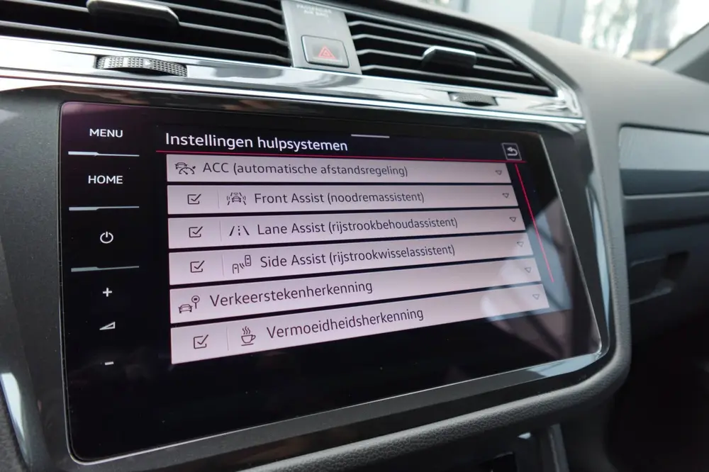 Volkswagen Tiguan 2.0 TDI 4Motion PANO H&K KEYLESS uit 2021, foto 17
