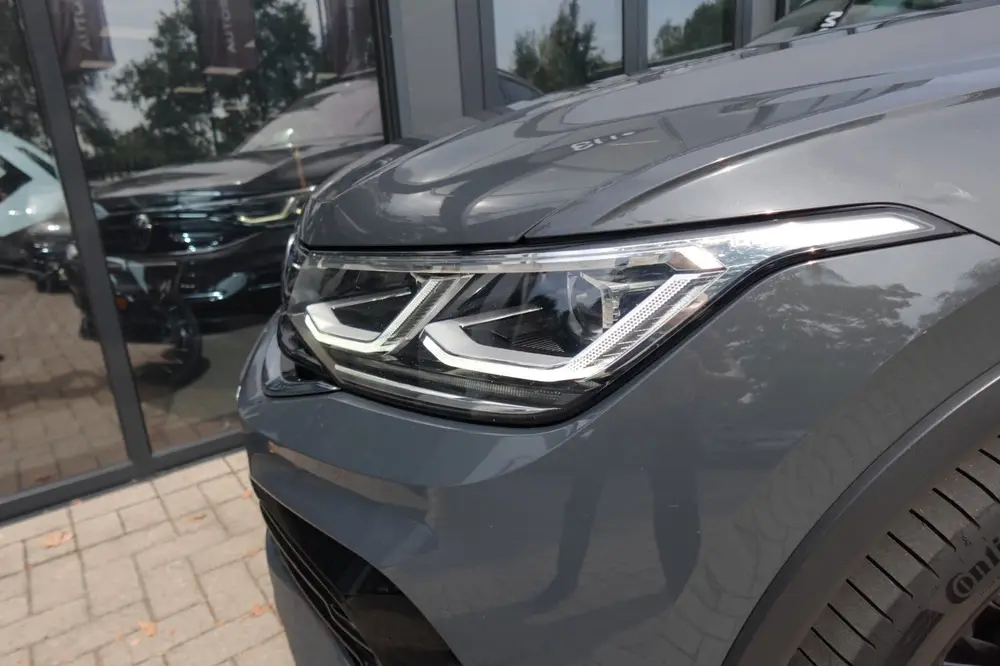Volkswagen Tiguan 2.0 TDI 4Motion PANO H&K KEYLESS uit 2021, foto 19