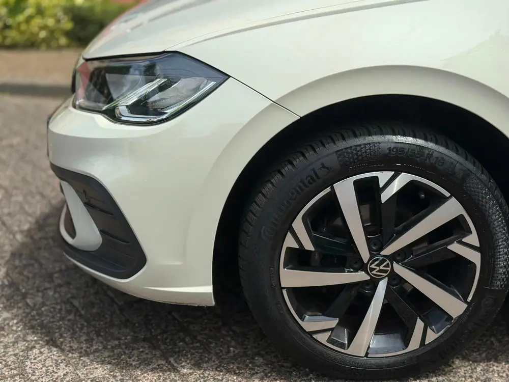 Volkswagen Polo 1.0 TSI Life Business Dealeronderhouden met uit 2023, foto 2