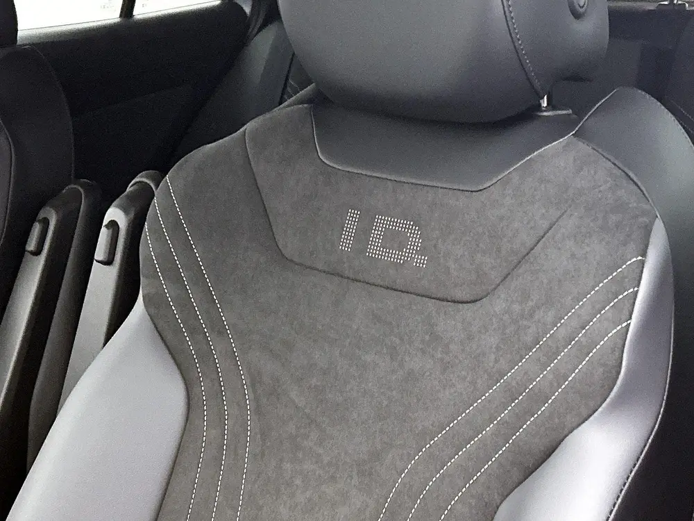 Volkswagen ID.4 Pro Limited Edition 77 kWh 286 PK | Apple Ca uit 2026, foto 16