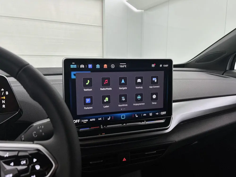 Volkswagen ID.4 Pro Limited Edition 77 kWh 286 PK | Apple Ca uit 2026, foto 7