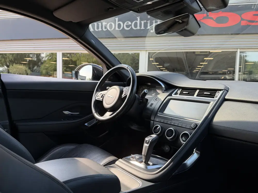 Jaguar E-Pace 2.0 P250 AWD S | Panodak | HUD | Leder | Merid uit 2019, foto 8