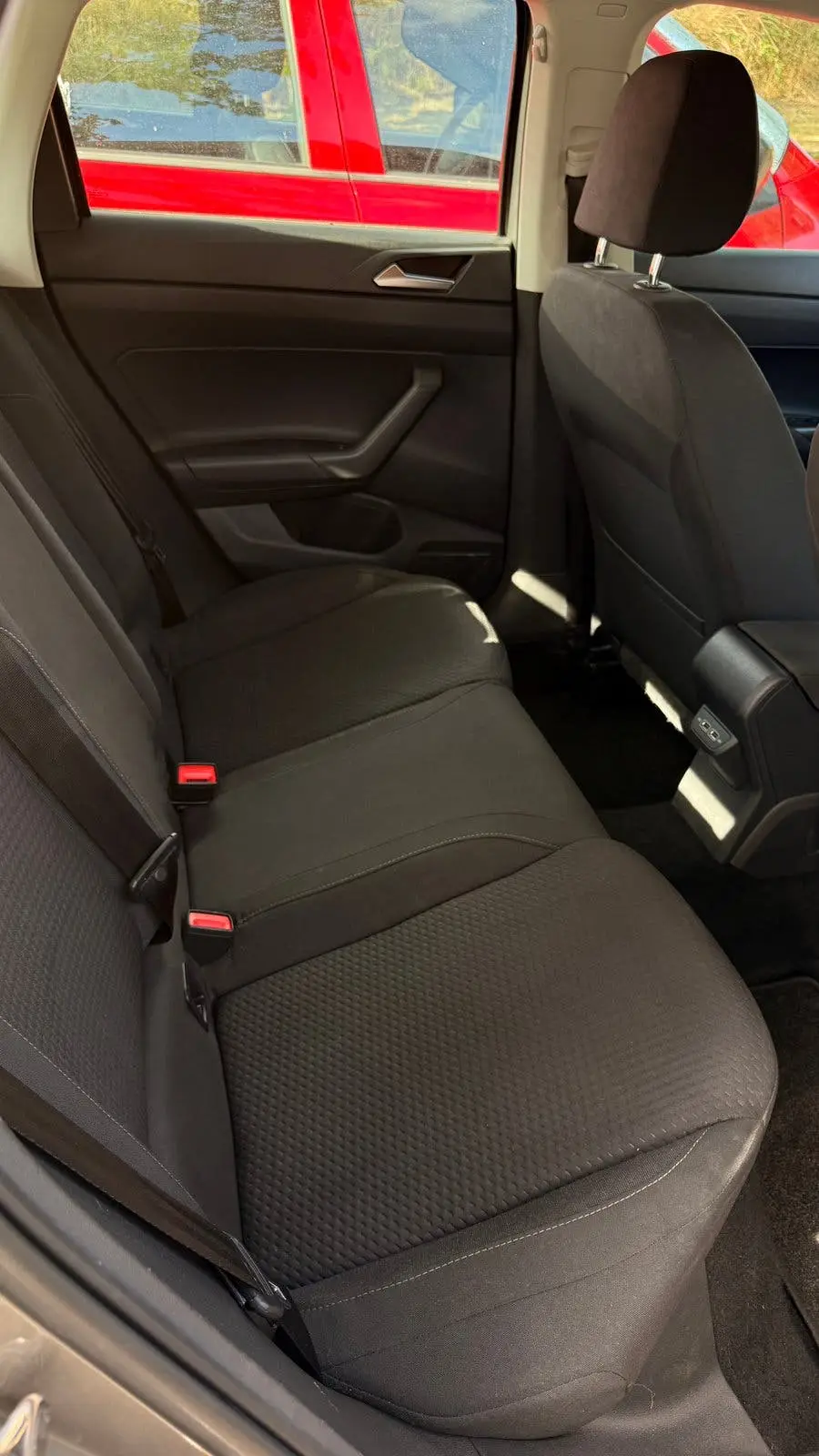 Volkswagen Polo 1.0 TSI 95pk 2019 Grijs (NAP) uit 2019, foto 14