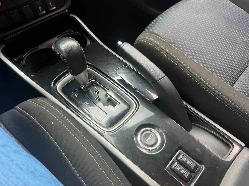Mitsubishi Outlander 2.0 2WD Instyle|Navi|Cruise|Clima|Carpl uit 2019, foto 4