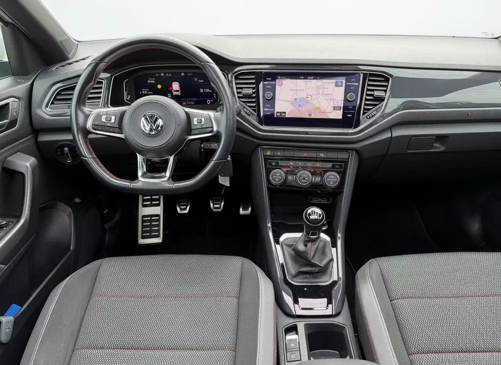 Volkswagen T-Roc 1.5 TSI Sport Business R, panoramadak, trek uit 2020, foto 2