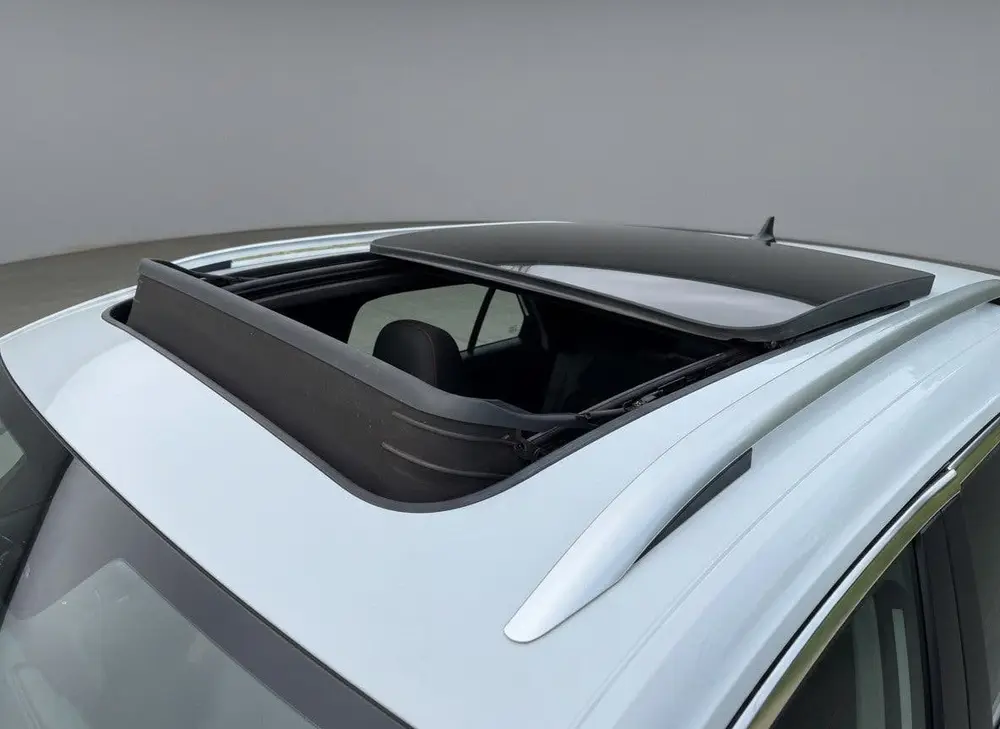 Volkswagen T-Roc 1.5 TSI Sport Business R, panoramadak, trek uit 2020, foto 7