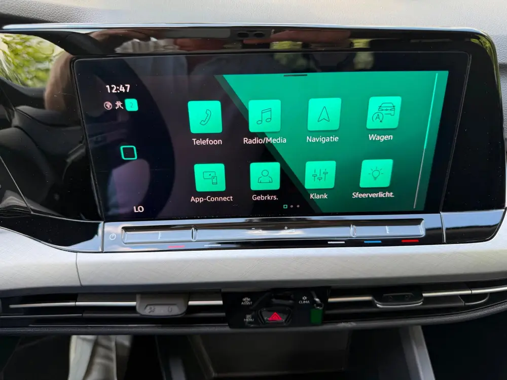 Volkswagen Golf 1.0 eTSI AUTOMAAT Life, achteruitrijcamera uit 2024, foto 14