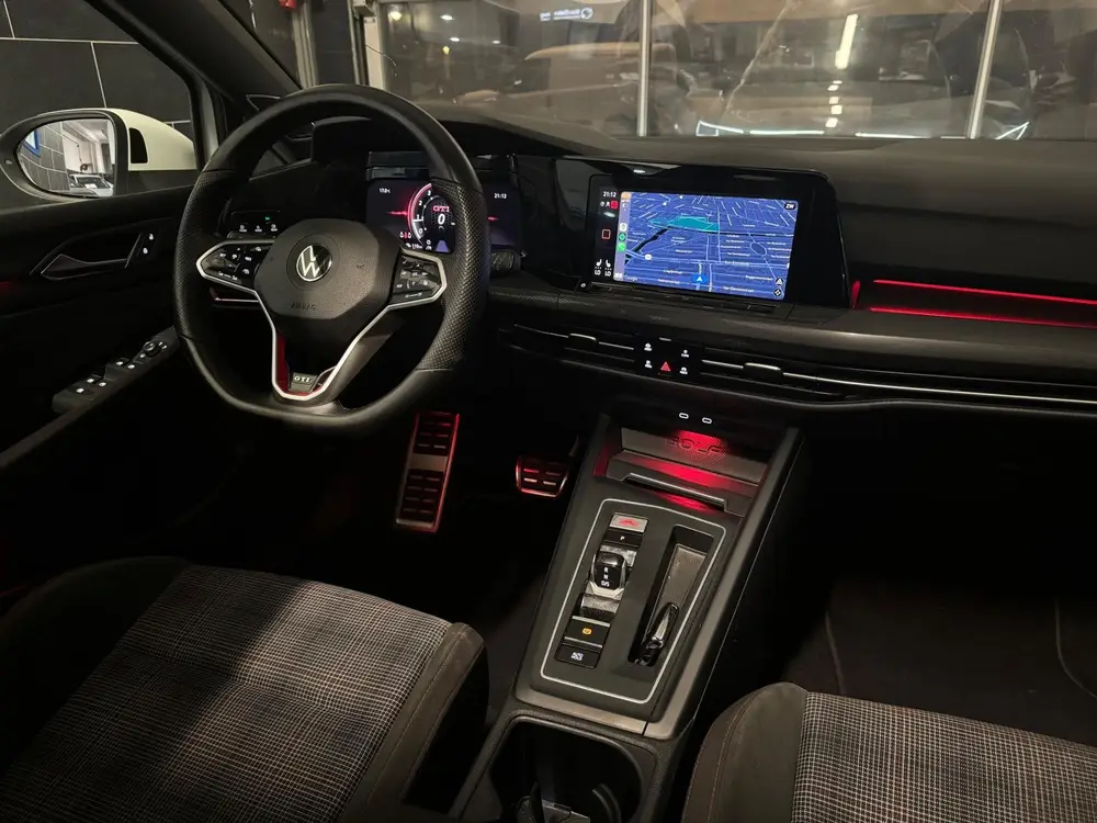 Volkswagen Golf 2.0 TSI GTI - PANO - KEYLESS - H&K - CARPLAY uit 2021, foto 11