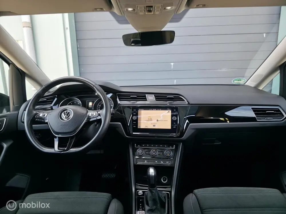 Volkswagen Touran 1.5 TSI R-Line / 5pers / Pano / El. Trekh uit 2020, foto 16