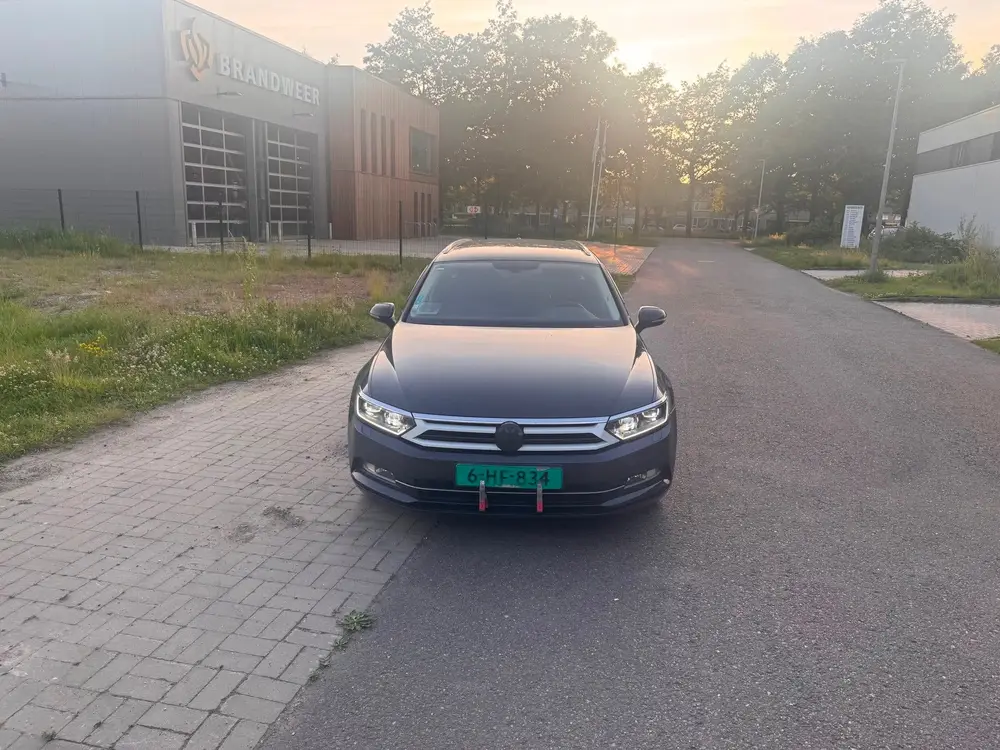 Volkswagen Passat Variant 1.6 TDI Comfortline Business Autom uit 2019, foto 2