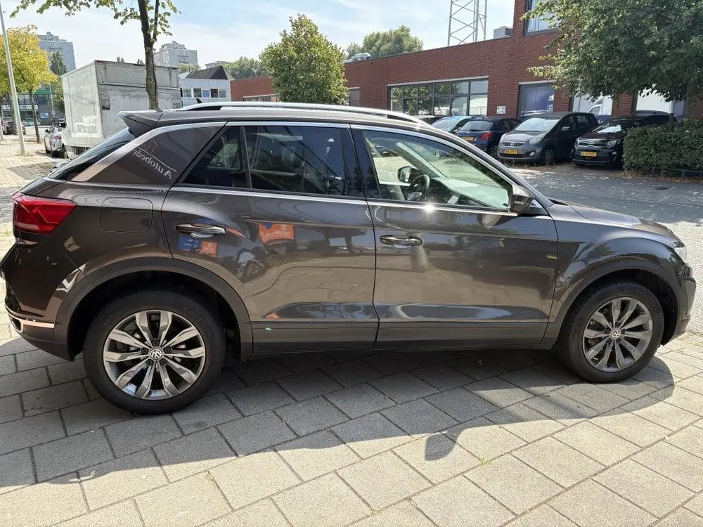 Volkswagen T-Roc 1.0 TSI Style (bj 2019) uit 2019, foto 5