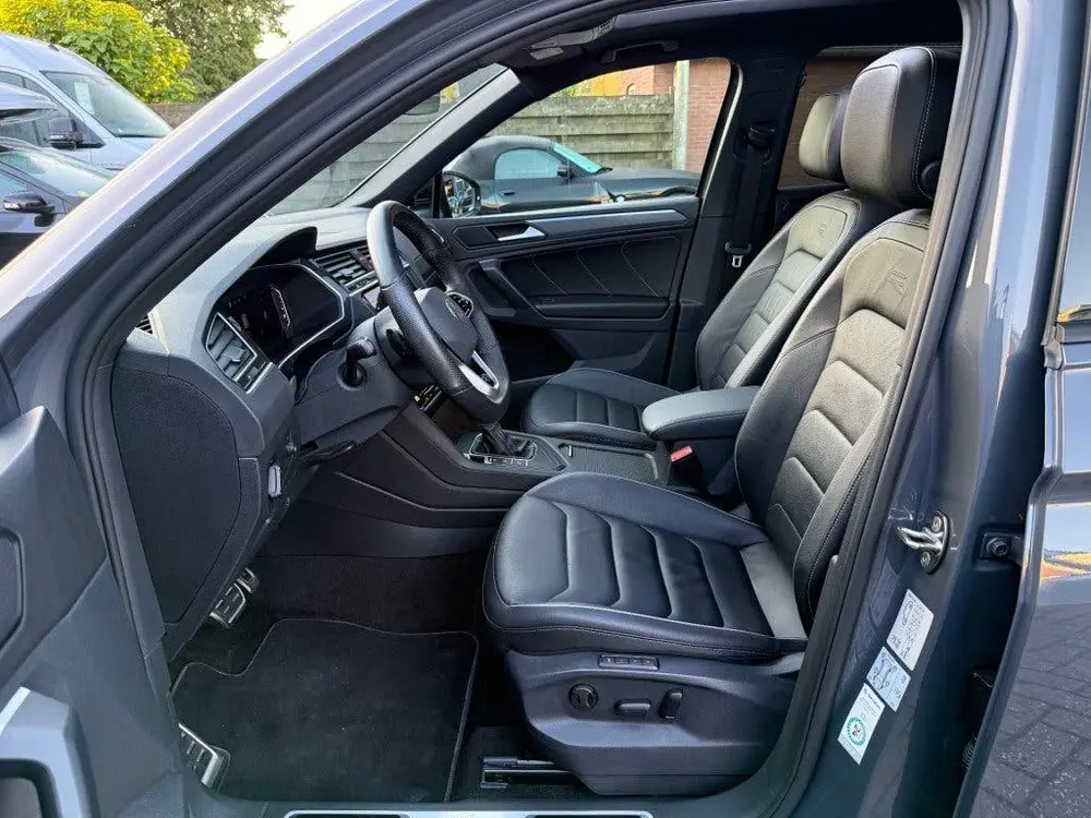 Volkswagen Tiguan 1.4 TSI eHybrid R-LINE Black Style Panodak uit 2022, foto 18