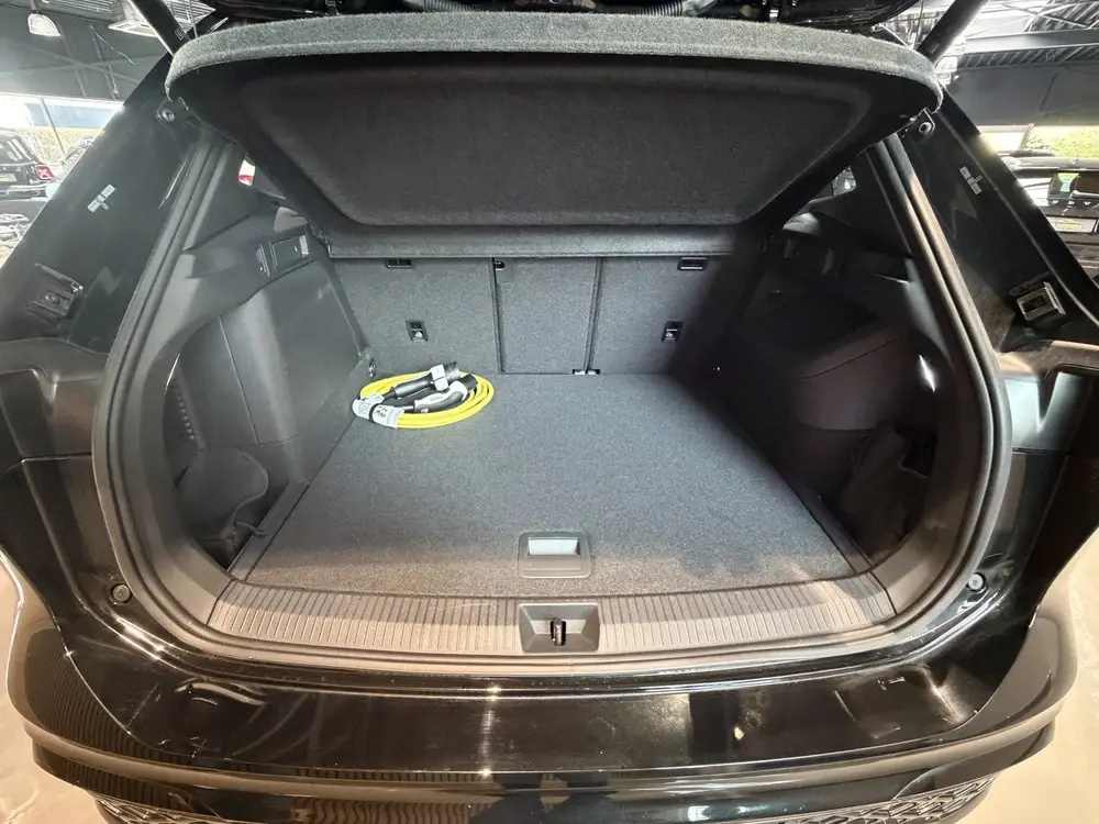 Volkswagen Tiguan 1.5 eHybrid R-Line edition Panorma Navigat uit 2025, foto 13