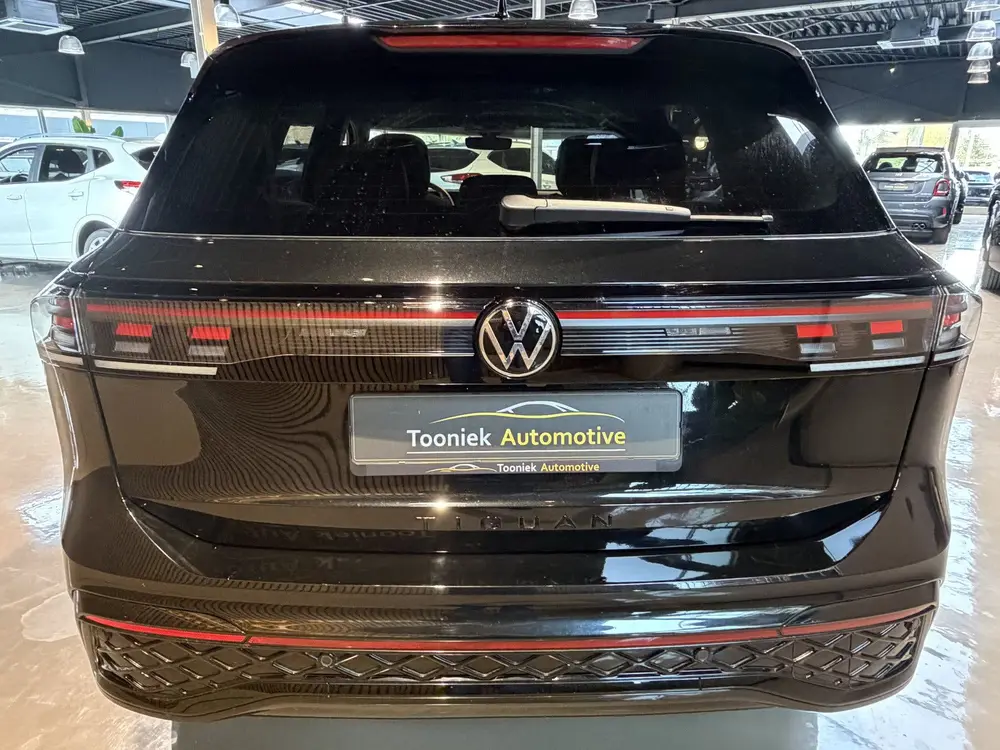 Volkswagen Tiguan 1.5 eHybrid R-Line edition Panorma Navigat uit 2025, foto 4