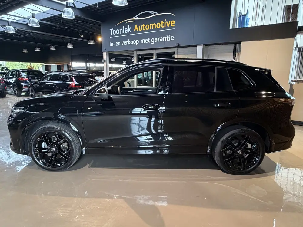 Volkswagen Tiguan 1.5 eHybrid R-Line edition Panorma Navigat uit 2025, foto 6