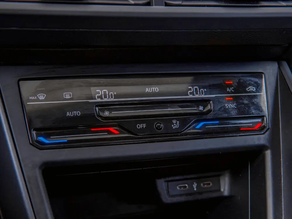 Volkswagen Polo 1.0 TSI 3x R-Line Business Pano|Navi|Carplay uit 2022, foto 15