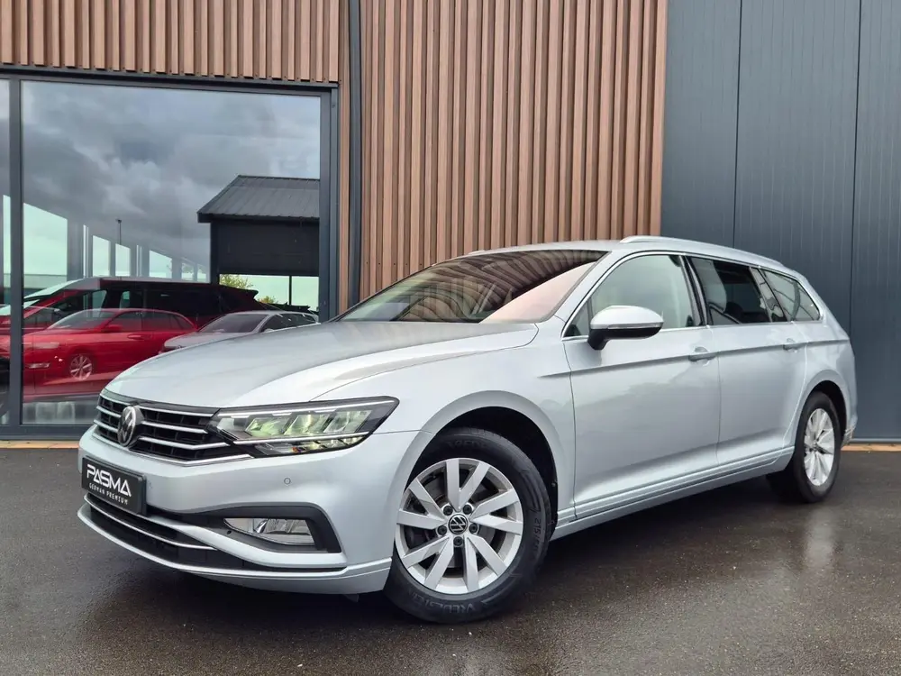 Volkswagen Passat Variant 1.5 TSI Business DSG | Virtual | LED | Elek. Achterklep Passat Variant 1.5 TSI Business DSG | Virtual | L uit 2021